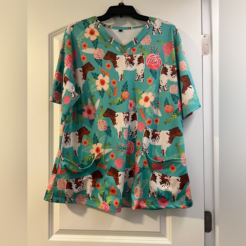 XL Women’s Floral Cow Print Scrub Top